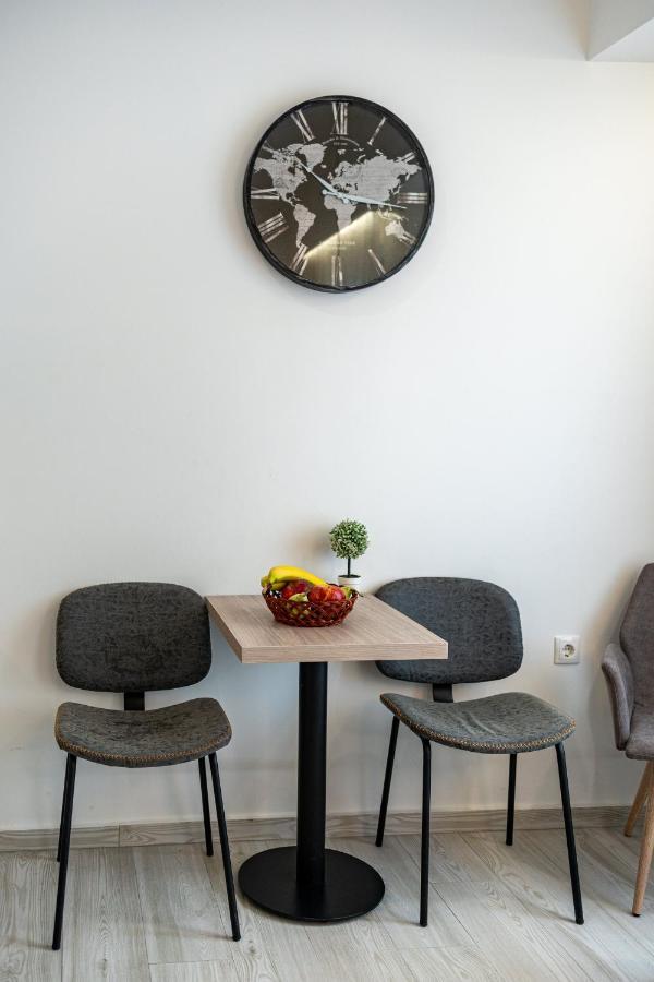 White & Gray Apartment Rethymno Exterior foto