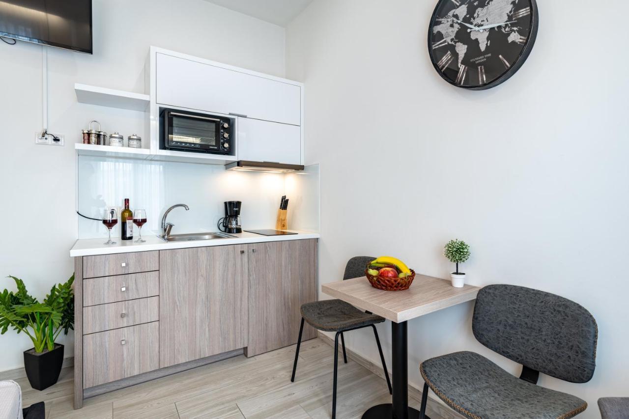 White & Gray Apartment Rethymno Exterior foto